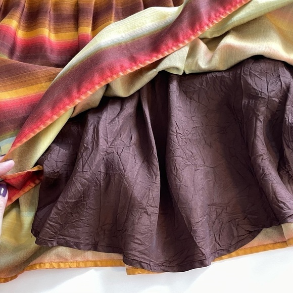 BCBG Maxazria Retro Brown Stripe Cotton Skirt Size Small - Picture 6 of 7